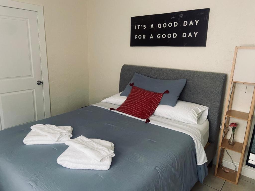 Private Rooms Close To Miami Airport - Free Parking - 01 Exterior foto
