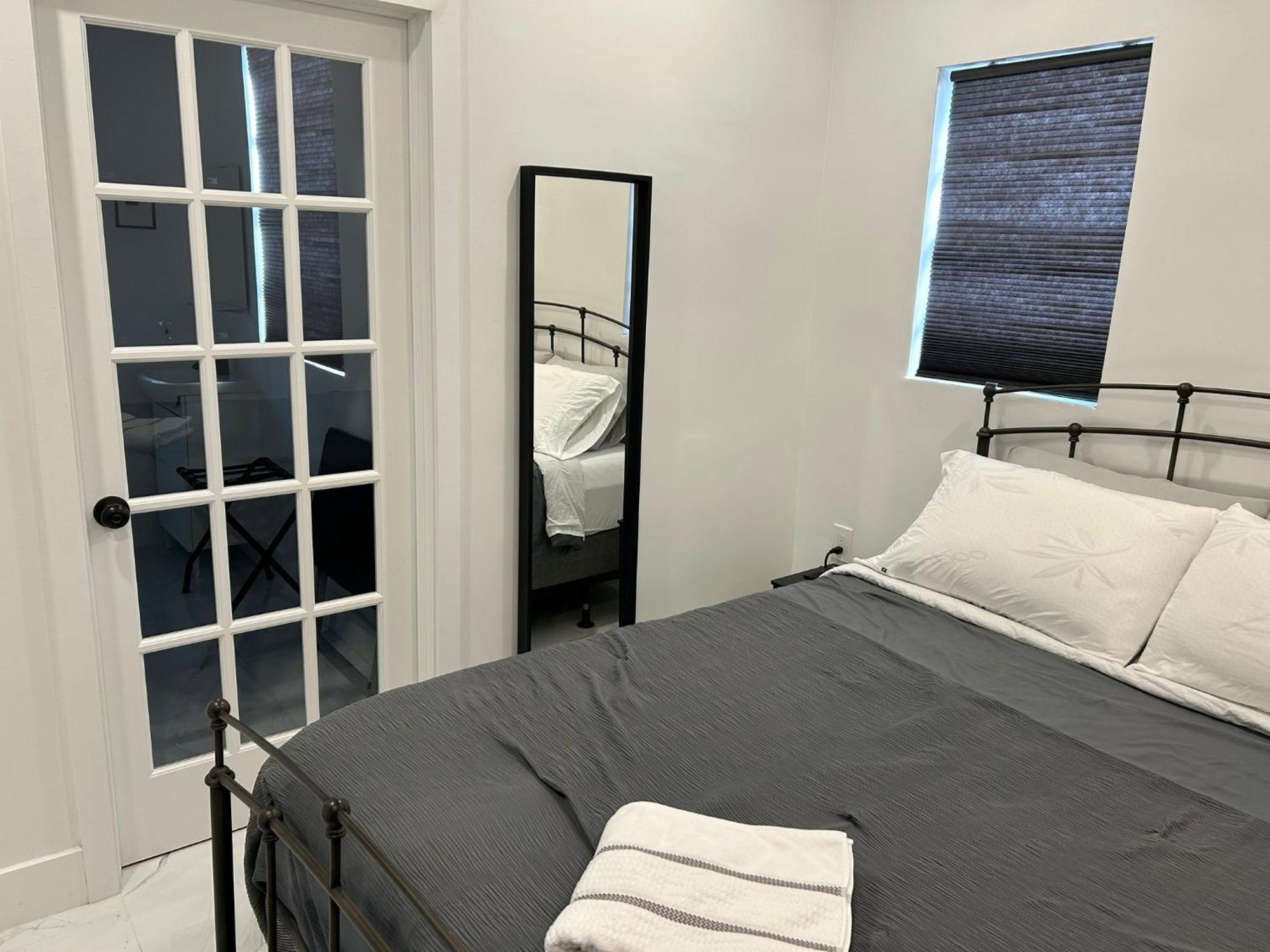 Private Rooms Close To Miami Airport - Free Parking - 01 Exterior foto