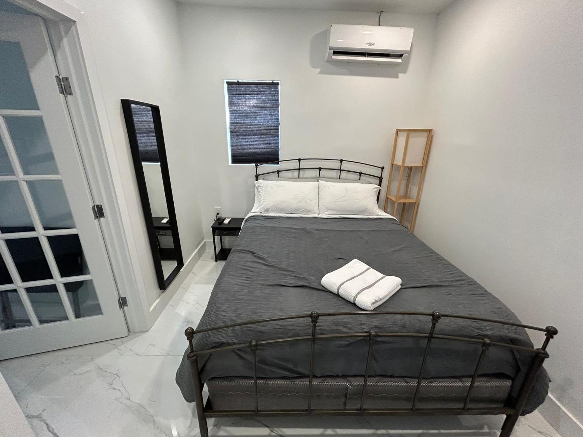 Private Rooms Close To Miami Airport - Free Parking - 01 Exterior foto